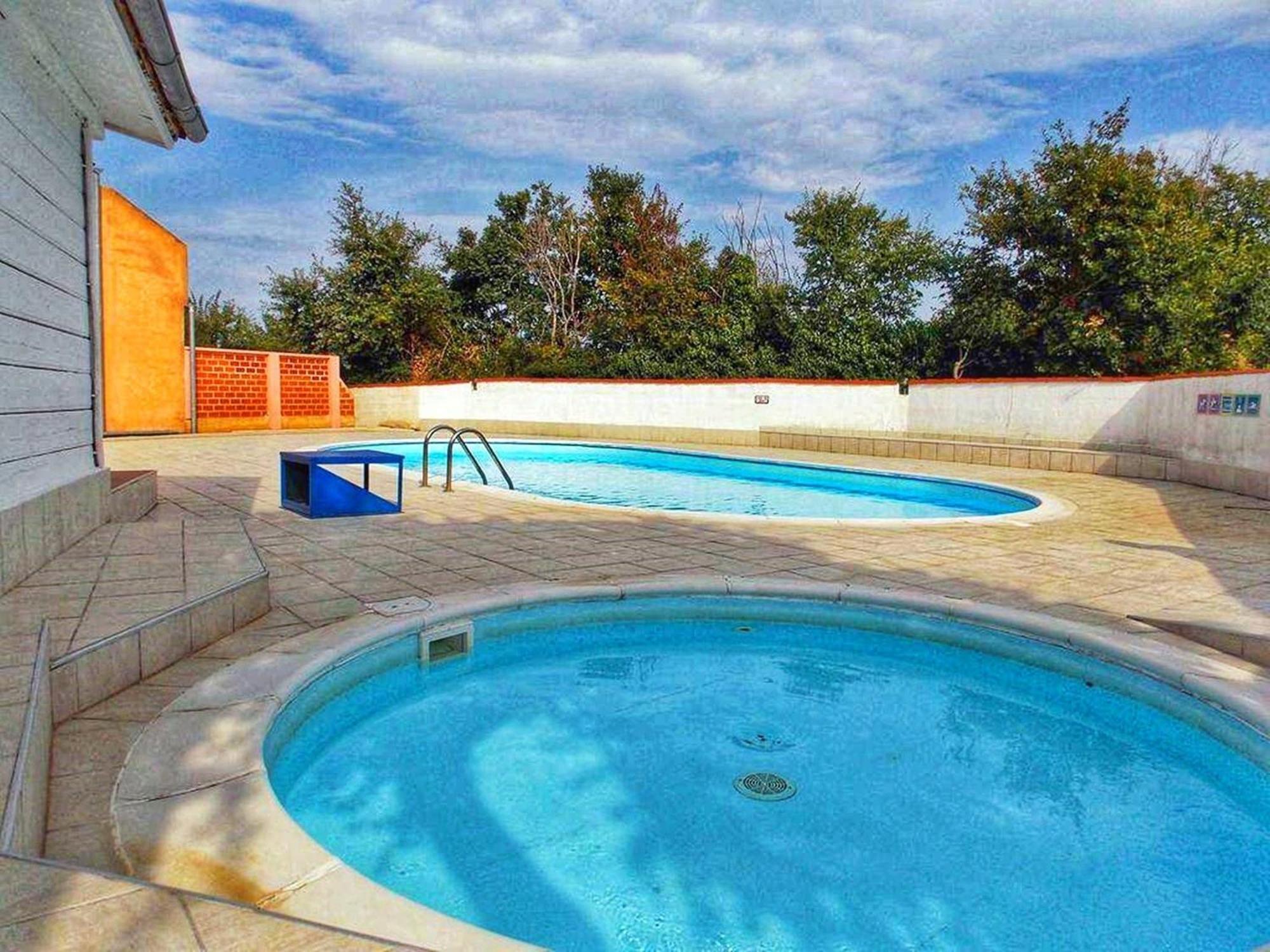 Apartment Buneta With Relaxing Outdoor Area Liznjan Bagian luar foto